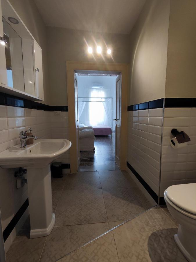 La Suite Di Eva Mola di Bari Bagian luar foto