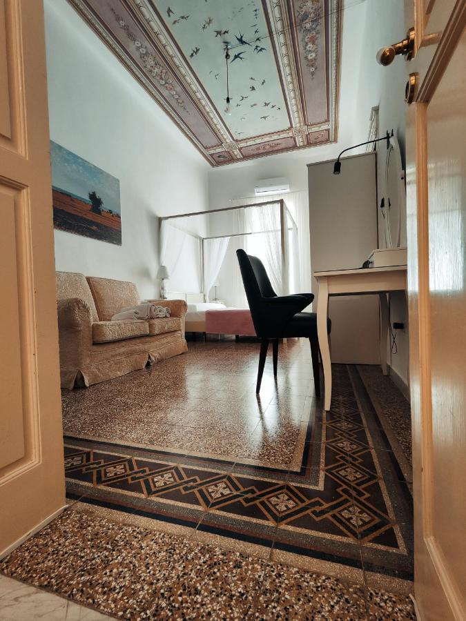 La Suite Di Eva Mola di Bari Bagian luar foto